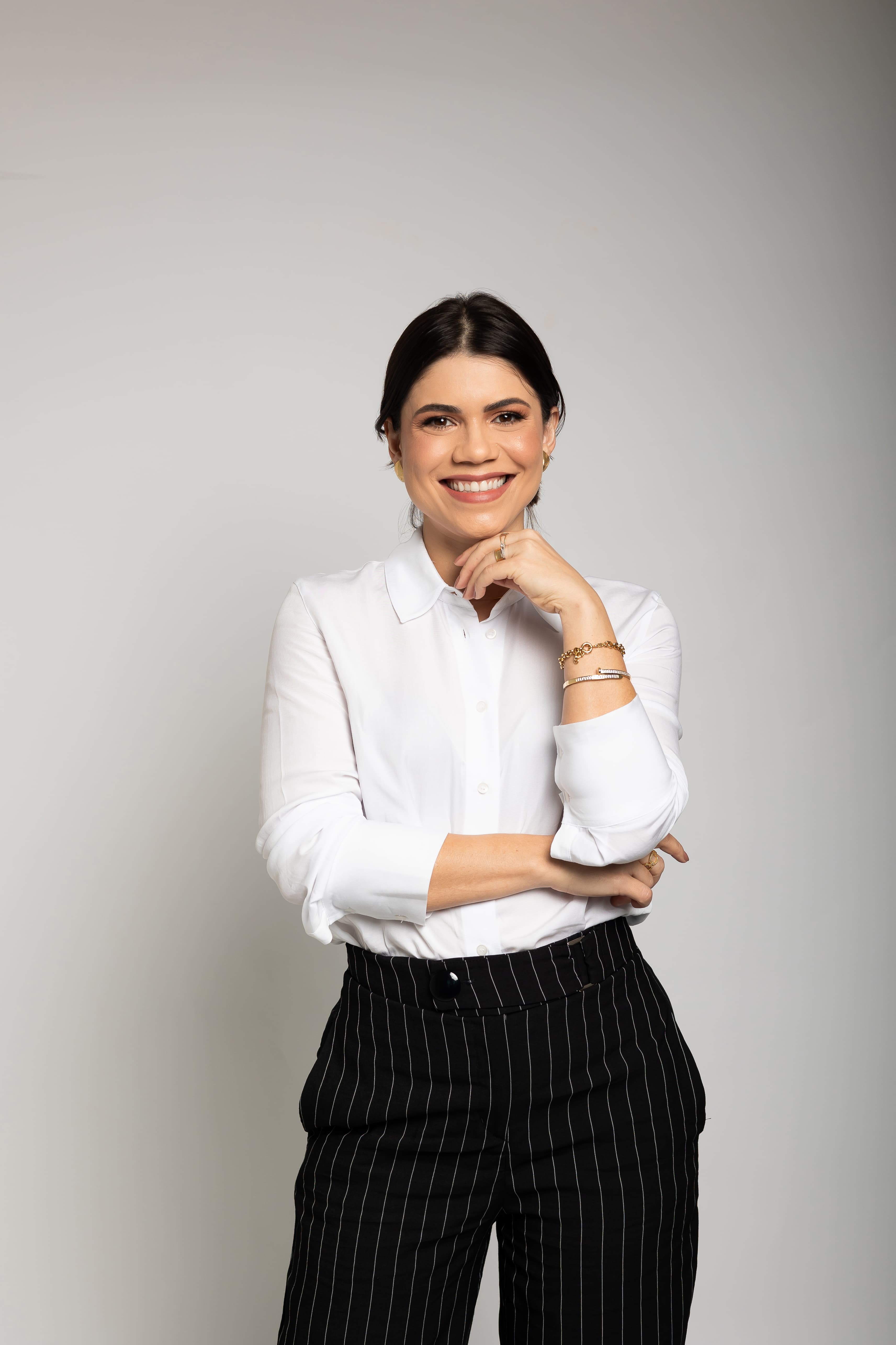 Retrato de Dra. Jessyca, Especialista em comportamento